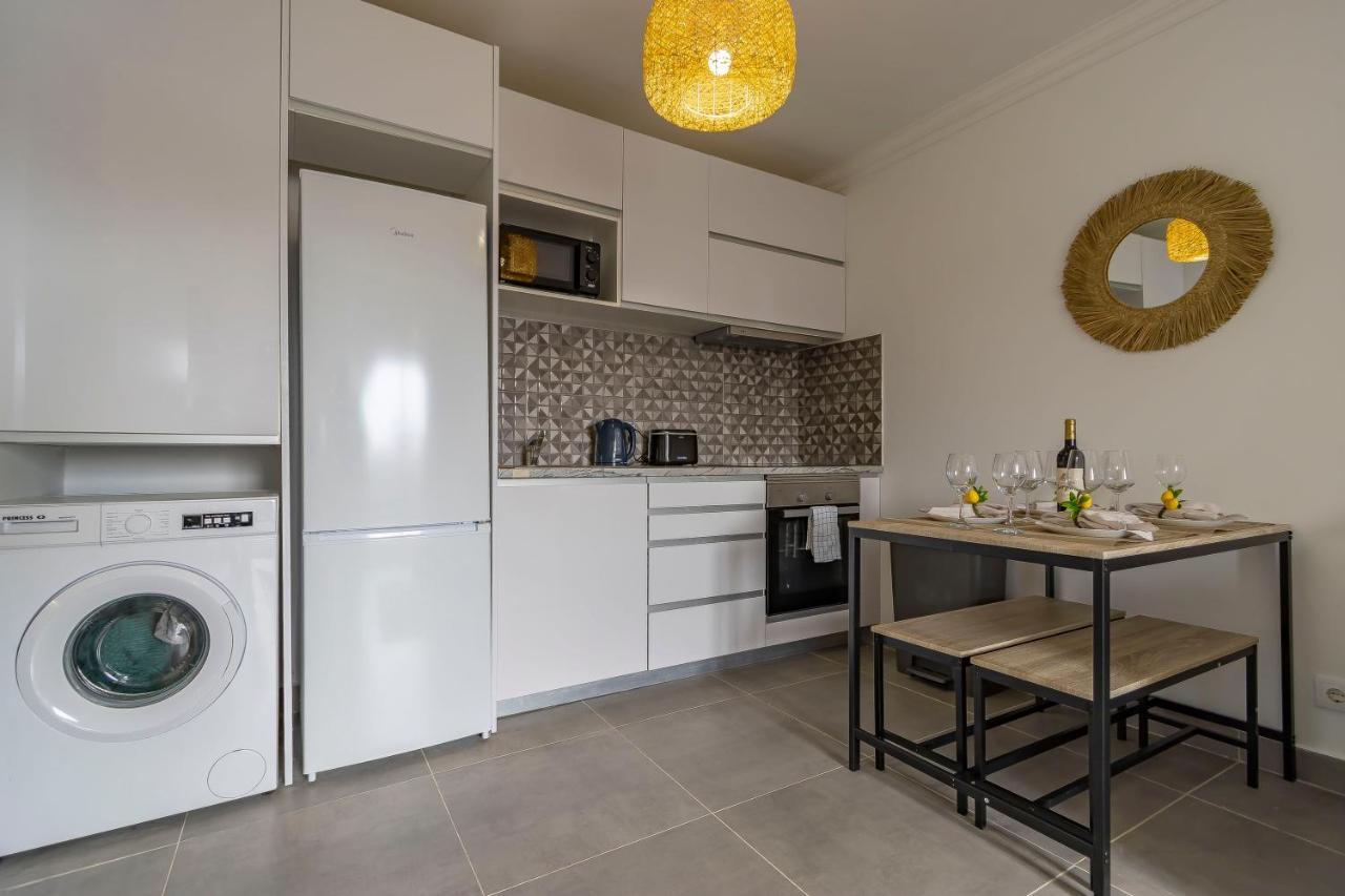 3 Minutes To The Beach, 2 Bedroom Amazing Apt With Balcony, Bbq Grill And Pool Сагреш Екстер'єр фото